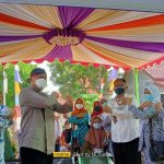Kepala Perwakilan BKKBN Provinsi Jawa Tengah menjiau langsung Pelaksanaan Vaksinasi Covid-19 Bagi Keluarga di Kabupaten Brebes
